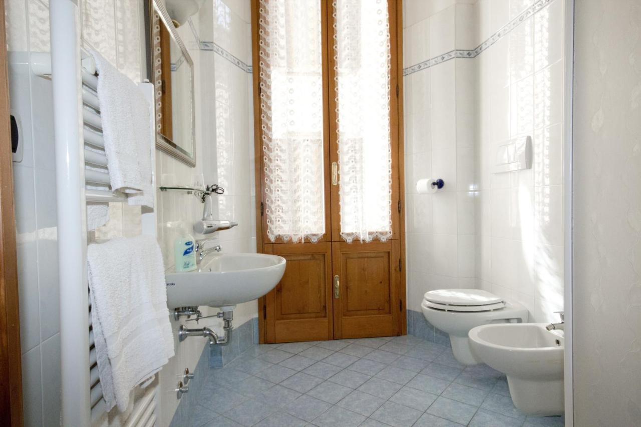 B&B La Notte Blu Φλωρεντία Δωμάτιο φωτογραφία